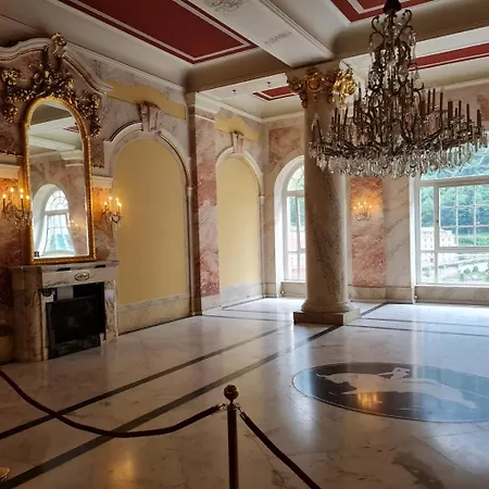 Lejlighed Im Ehemaligen Grand De L Europe *