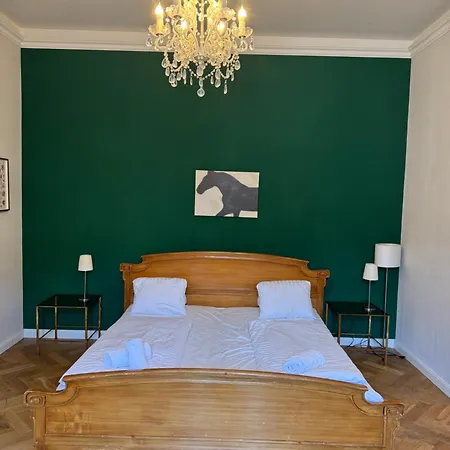 アパート Im Ehemaligen Grand De L Europe バードガシュタイン