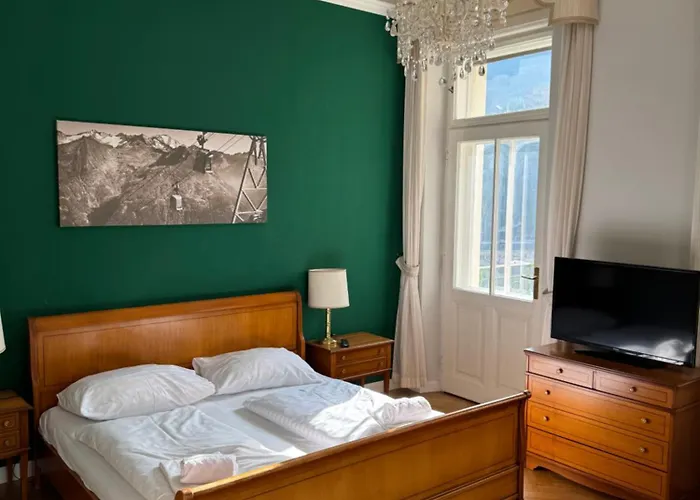 Im Ehemaligen Grand De L Europe Apartament